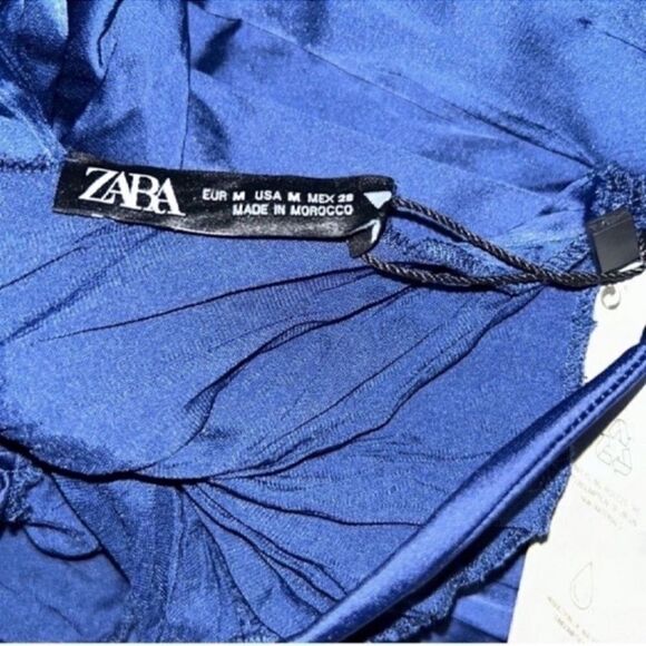 Zara Navy Blue Wrinkled and Satin Effect Midi
Dress(Size Medium) - Picture 6 of 7